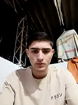 Snapshot of PhilipRich chatting on 12-17-25, 12:38 PhilipRich online show from 12-17-25, 12:38