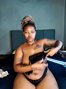 ThickPearlx23 online show from 04-29-26, 07:01