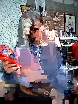 Snapshot of yovana13 chatting on 09-27-25, 12:43 yovana13 online show from 09-27-25, 12:43