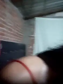 Snapshot of yovana13 chatting on 10-23-25, 04:28 yovana13 online show from 10-23-25, 04:28