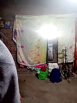 Snapshot of yovana13 chatting on 11-17-25, 03:01 yovana13 online show from 11-17-25, 03:01