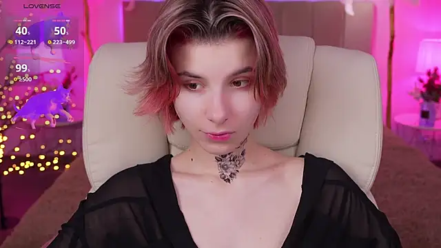 HaylaAmber online show from 12-19-24, 05:40