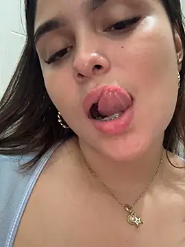 Sarasweet sex online show from 04-21-26, 01:53