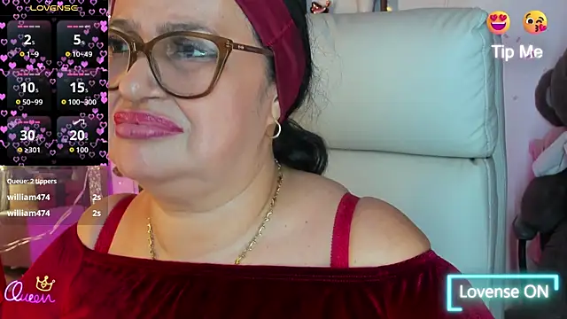 Gia Nahomi online show from 05-16-26, 12:29