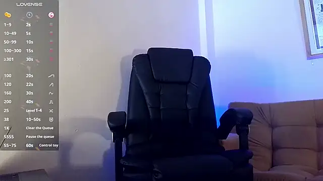 Snapshot of bradley_colt chatting on 02-27-25, 04:21 bradley colt online show from 02-27-25, 04:21