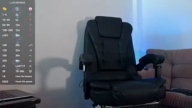 Snapshot of bradley_colt chatting on 03-14-25, 04:19 bradley colt online show from 03-14-25, 04:19