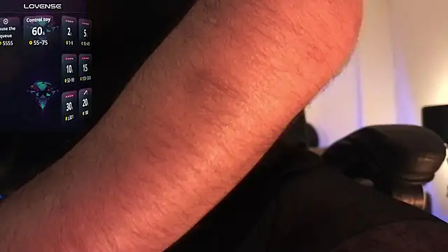 Snapshot of bradley_colt chatting on 02-05-26, 03:16 bradley colt online show from 02-05-26, 03:16