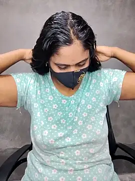 Hot Maleka online show from 09-11-25, 01:28