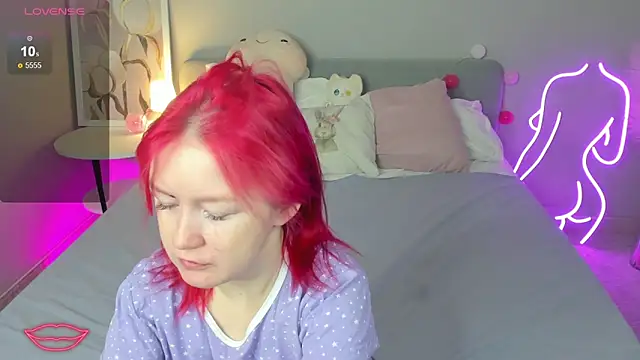 Sara Robinson online show from 12-19-24, 03:07
