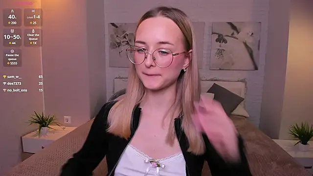 Tiffanyhunt online show from 02-03-25, 02:02