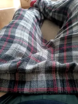 Snapshot of Loveepussyy chatting on 11-11-25, 02:50 Loveepussyy online show from 11-11-25, 02:50