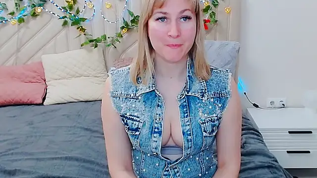 Incredible Ariela online show from 03-24-26, 05:29