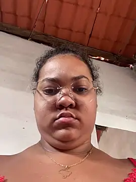 Snapshot of bela-Bunda225 chatting on 02-19-25, 12:46 bela-Bunda225 online show from 02-19-25, 12:46