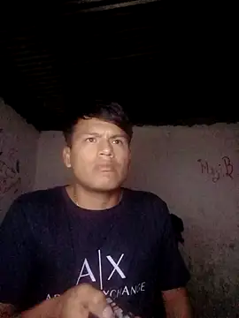 Snapshot of Huebolocko chatting on 12-26-24, 06:30 Huebolocko online show from 12-26-24, 06:30