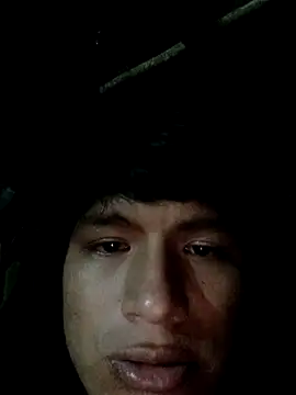 Snapshot of Huebolocko chatting on 11-08-25, 03:39 Huebolocko online show from 11-08-25, 03:39