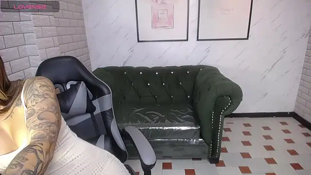  Charlotte v online show from 12-10-24, 01:55