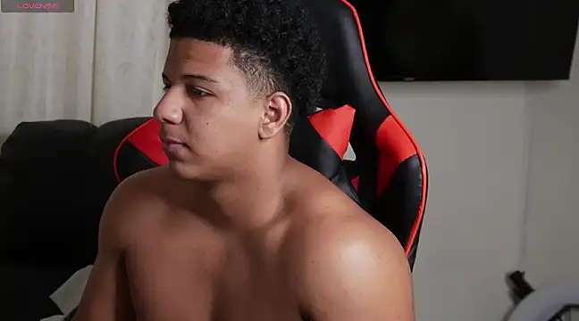 Snapshot of May_Dylan1 chatting on 12-29-24, 12:09 May Dylan1 online show from 12-29-24, 12:09