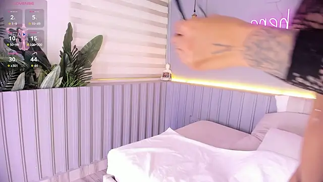 stephanymonroe online show from 04-27-26, 04:27