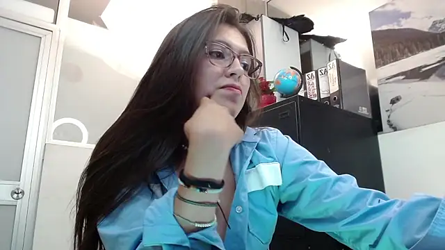 Snapshot of Gabriella_gh chatting on 03-07-25, 01:42 Gabriella gh online show from 03-07-25, 01:42