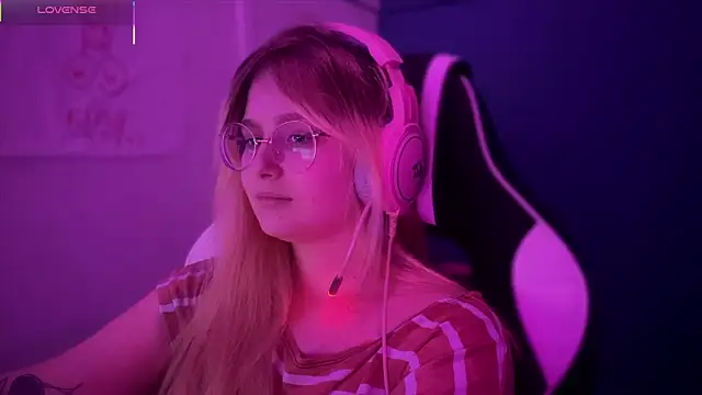 JacyWinslat online show from 03-13-25, 06:45