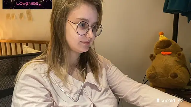 Snapshot of JacyWinslat chatting on 01-10-26, 01:02 JacyWinslat online show from 01-10-26, 01:02