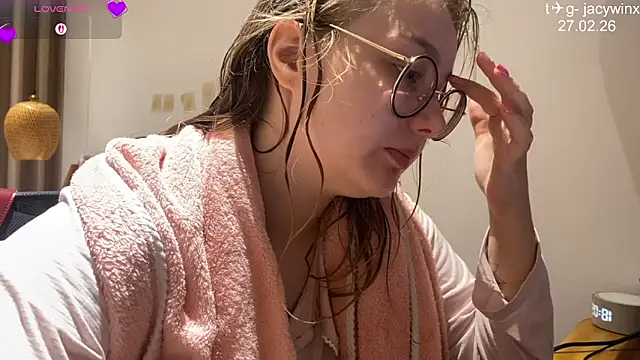 Snapshot of JacyWinslat chatting on 02-27-26, 11:10 JacyWinslat online show from 02-27-26, 11:10