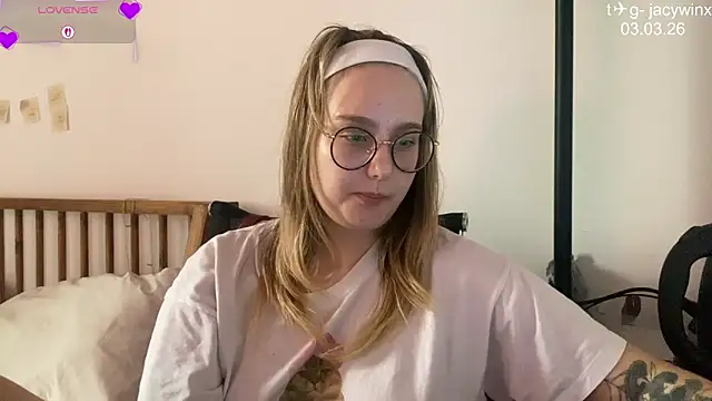 Snapshot of JacyWinslat chatting on 03-03-26, 09:37 JacyWinslat online show from 03-03-26, 09:37