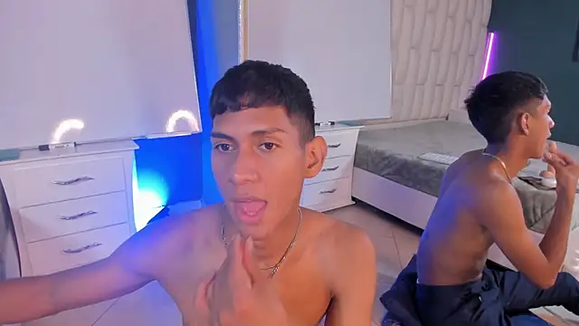 Nick Collins18 online show from 03-01-25, 07:41