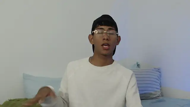 Nick Collins18 online show from 10-29-25, 08:32