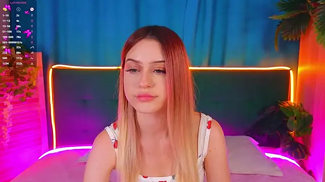 AlinaWalters online show from 11-07-25, 08:09