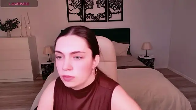 DaniellaLovely online show from 12-16-25, 10:42