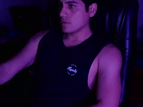 Snapshot of pajerazo11 chatting on 09-25-25, 01:31 pajerazo11 online show from 09-25-25, 01:31