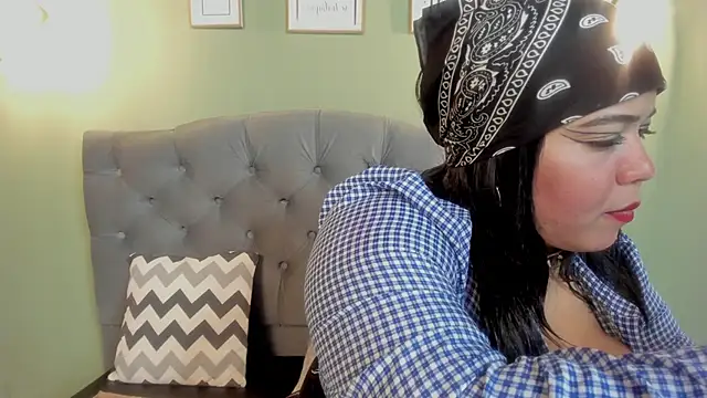 Snapshot of KRYSTENMOON chatting on 01-30-25, 03:11 KRYSTENMOON online show from 01-30-25, 03:11