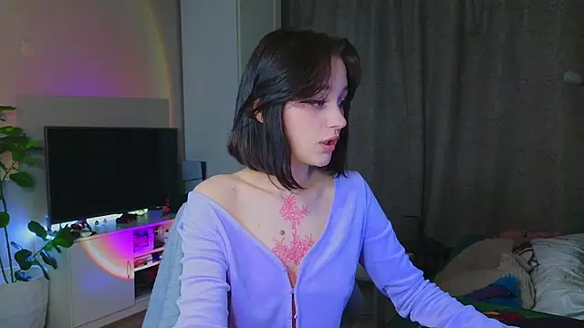 MaryRace online show from 10-18-25, 12:17