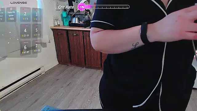 Snapshot of Kittyymaze1 chatting on 01-31-25, 01:02 Kittyymaze1 online show from 01-31-25, 01:02