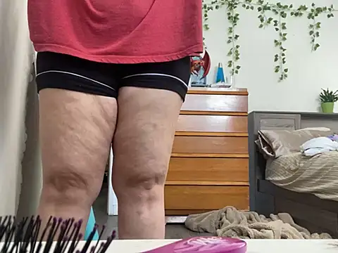 Snapshot of Kittyymaze1 chatting on 02-20-25, 07:41 Kittyymaze1 online show from 02-20-25, 07:41