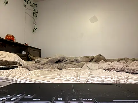 Snapshot of Kittyymaze1 chatting on 10-02-25, 12:12 Kittyymaze1 online show from 10-02-25, 12:12