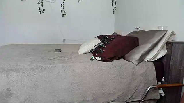 Snapshot of Kittyymaze1 chatting on 01-06-26, 08:12 Kittyymaze1 online show from 01-06-26, 08:12