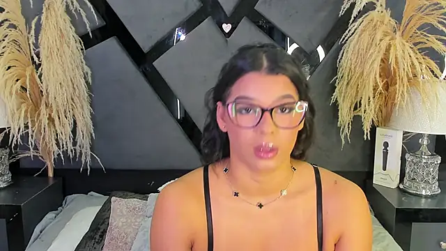 TiaraRosse online show from 03-31-26, 05:19