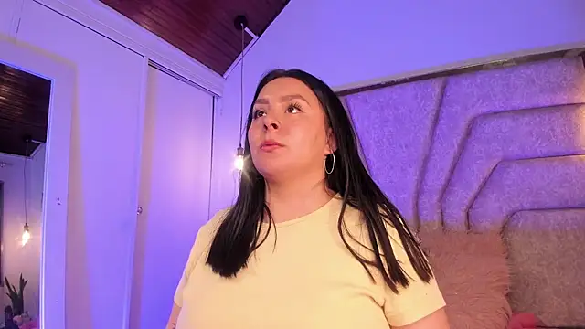 EmaJames25 online show from 11-21-25, 07:23