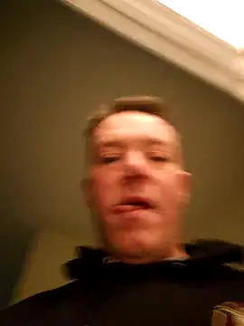 Bigtater1999 online show from 11-30-25, 02:32