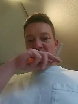 Bigtater1999 online show from 06-23-26, 05:44