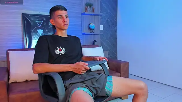 Aaron Scoot online show from 01-06-26, 08:01