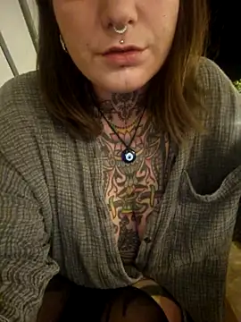 lizzardqueeen online show from 09-27-25, 10:04