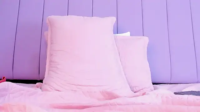 Aixa hill1 online show from 01-30-25, 08:21