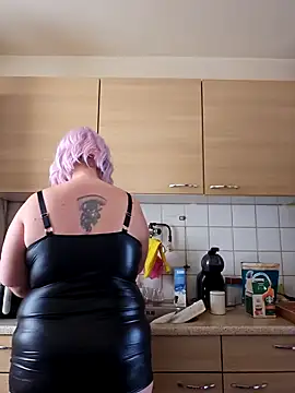 Snapshot of tessa91NL chatting on 03-15-25, 12:56 tessa91NL online show from 03-15-25, 12:56