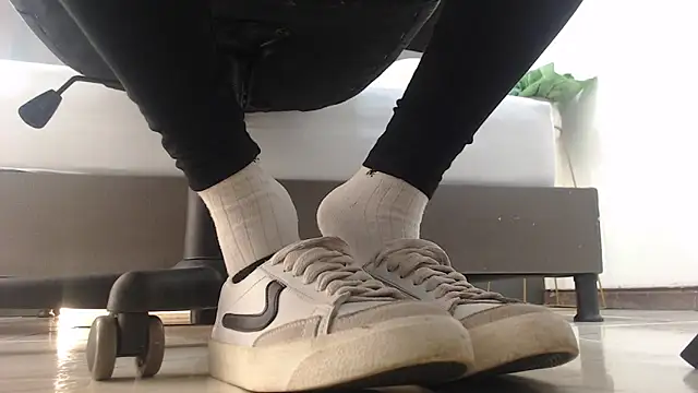 alma fenix online show from 02-17-25, 12:16