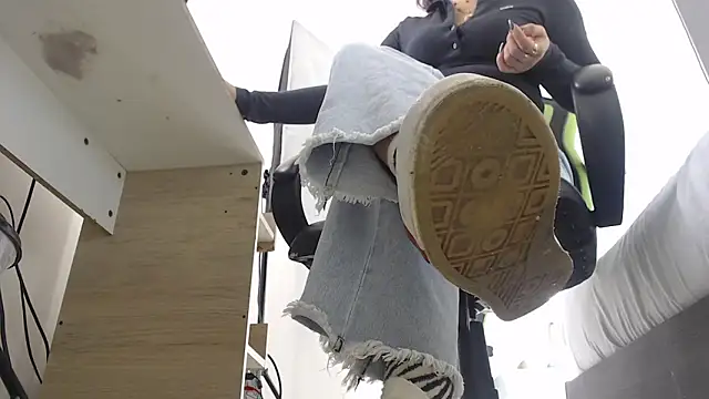 alma fenix online show from 02-22-25, 12:19