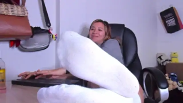 alma fenix online show from 04-27-26, 11:52