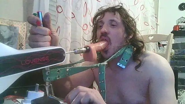 cyril020202 online show from 03-04-26, 12:05